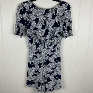 Chic Romper with back cutouts